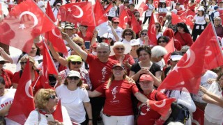 Muratpaşada 19 Mayıs kutlamaları sabah sporuyla başladı