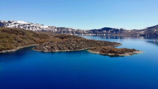 Nemrut Krater Gölü yaz turizmine hazır