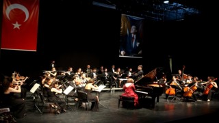 Nilüfer Oda Orkestrasından muhteşem konser