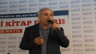 Nurullah Genç: Şiir, insan ruhunu berraklaştırır