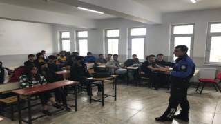 Öğrencilere polislik mesleği anlatıldı