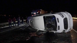 Öğrencileri taşıyan minibüs otoyolda kaza yaptı: 17 yaralı