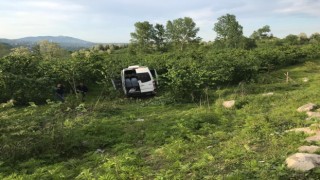 Orduda minibüs fındık bahçesine uçtu: 11 yaralı
