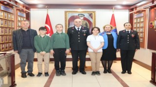 Ortaokul öğrencilerinden jandarmaya ziyaret