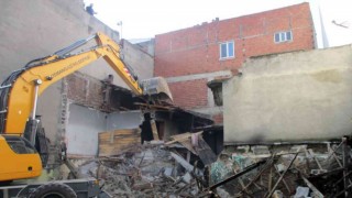 Osmangazide metruk binalarla mücadele sürüyor