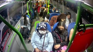 Otobüste rahatsızlanan yolcu, polis eskortu eşliğinde hastaneye yetiştirildi