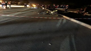 Otomobil ile çarpışan motosiklet sürücüsü hayatını kaybetti