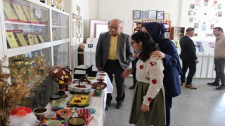 Özel eğitim öğrencisinden sergi