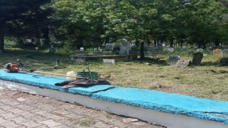 Pazaryerinde mezarlık temizleme çalışmaları devam ediyor