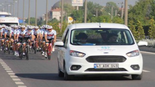 Pedal çevirerek Samsuna giden bisikletçiler Düzcede