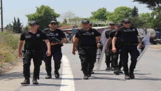 Polis ekipleri TEMde taraftar nöbetinde