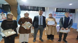 Posof Aşık Sabit Müdami Anadolu İmam Hatip Lisesi il birincisi oldu