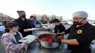 Ramazan boyunca 80 bin kişi Yenimahallede iftar yaptı
