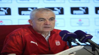 Rıza Çalımbay: Tek amacımız kupa finaline gitmek