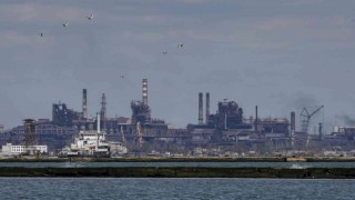 Rus ordusunun kuşatması altındaki Azovstal fabrikasından yaklaşık 100 kişilik 1inci grup ayrıldı