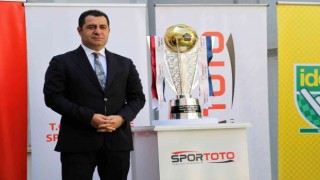 Şampiyon Trabzonsporun kupası teslim edilmek üzere TFFye gönderildi