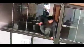 Sancaktepede kafeden 15 bin TLlik televizyon çaldı, 300 TLye hurdacıya sattı