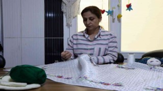 Şanlıurfada marifetli kadınlar aile bütçelerine katkı sağlıyor
