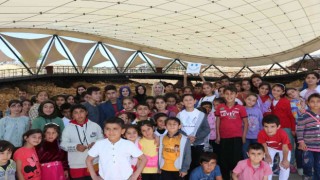 Şanlıurfalı çocuklar ilk defa Göbeklitepeyi gördü