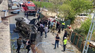 Sarıyerde zırhlı polis aracı kaza yaptı: 2 polis yaralı