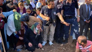 Şehit Uzman Çavuş Serttaş Diyarbakırda gözyaşları arasında son yolculuğuna uğurlandı