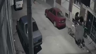Şehrin göbeğinden motosikleti çaldılar