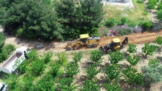 Şehzadeler Belediyesi 27 kilometre daha ova yolunu bakımı yaptı