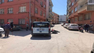 Sinopta hafif ticari araçla motosiklet çarpıştı: 1 yaralı