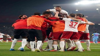 Sivasspor tarihinde ilk kez Ziraat Türkiye Kupasını müzesine götürdü