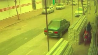 Siverekte motosikletin çalınma güvenlik kamerasında
