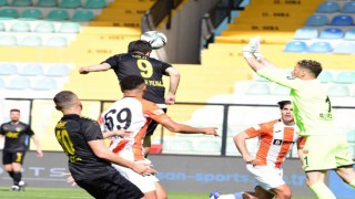Spor Toto 1. Lig: İstanbulspor: 1 - Adanaspor: 1