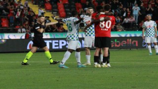 Spor Toto Süper Lig: Gaziantep FK: 1 - Çaykur Rizespor: 0 (İlk yarı)