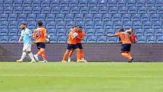 Spor Toto Süper Lig: Medipol Başakşehir: 3 - Trabzonspor: 0 (İlk yarı)