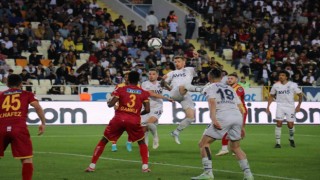 Spor Toto Süper Lig: Yeni Malatyaspor: 0 - Fenerbahçe: 1 (İlk yarı)
