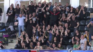 Sualtı hokeyinde olaylı madalya töreni