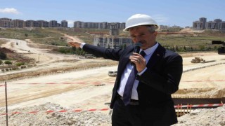 Tahmazoğlu dev projesini yerinde tanıttı