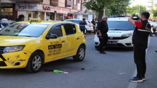 Taksi sahibinin oğlu, şoförü kafasından vurdu