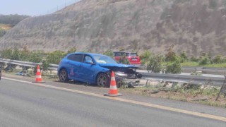 Tanker otomobile çarpıp devrildi; 1 yaralı