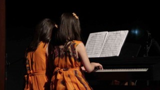 Tatvanda minik müzisyenler yeteneklerini sergiledi
