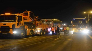 TEMde bir minibüs ve iki yolcu otobüsü zincirleme kazaya karıştı: 4 yaralı