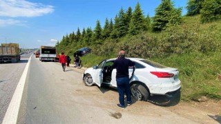 TEMe düşen taş kazaya sebep oldu: 2 yaralı