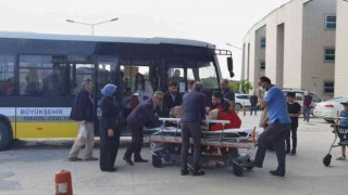 Toplu taşıma şoförü fenalaşan kadın yolcuyu hastaneye yetiştirdi