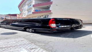 Torununu kayan minibüsün altında kalmaktan kurtaran dede öldü