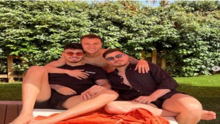 Trabzonsporlu oyuncular şampiyonluğun keyfini çıkarıyor