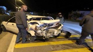 Trafik kazasında otomobil hurdaya döndü: 1 yaralı