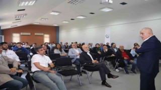 Tuncay Şahin, gençlerle bir araya geldi
