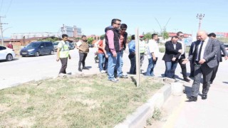 Turgutluda eski Manisa yolu yenileniyor