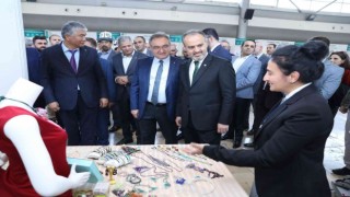 Türk dünyasının geleneksel sanatları vitrine çıktı