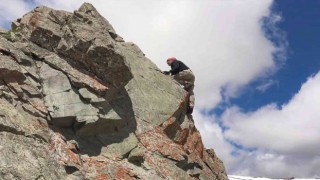 Türkiyenin ilk solo dağcısı 61. zirvesine Çankırıda ulaştı