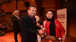 Tuzlanın başarılı öğrencilerine altın yağmuru